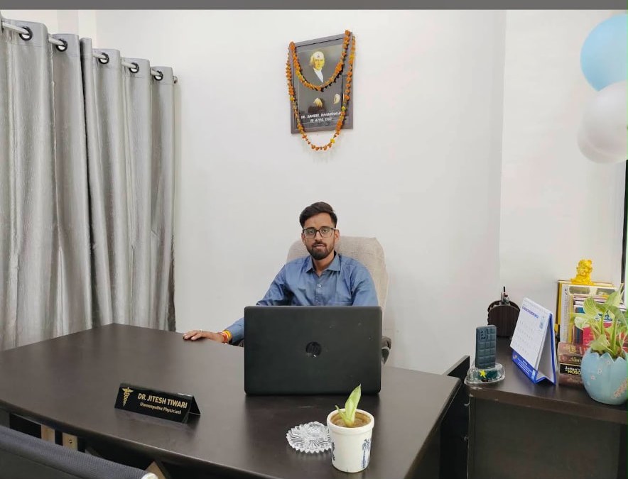 Dr. Jitesh Tiwari at his consultation desk